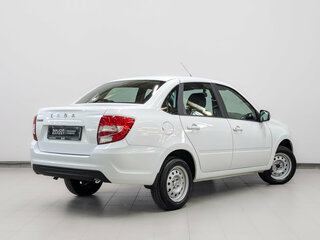 2026 Lada (ВАЗ) Granta I Рестайлинг, белый, 815000 рублей, вид 5