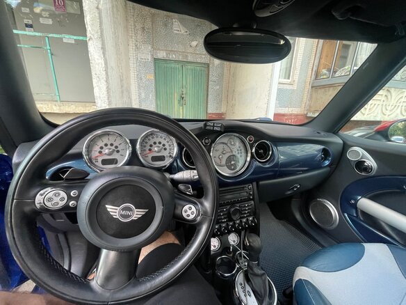2006 Mini Hatch Cooper S I (R50), синий, 1100000 рублей - вид 19