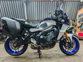 2024 Yamaha Tracer 9, серебристый, 1590000 рублей, вид 3