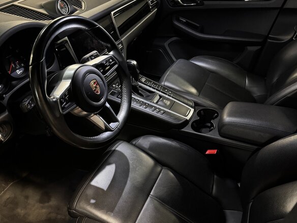 2021 Porsche Macan I Рестайлинг, чёрный, 5379000 рублей - вид 6