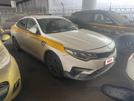 2019 Kia Optima IV Рестайлинг, белый, 996000 рублей, вид 1