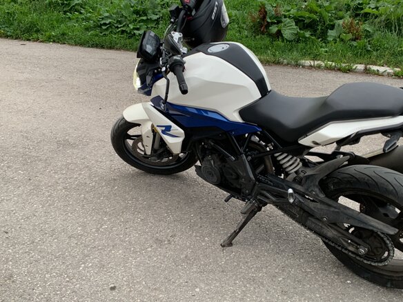2022 BMW G 310 R, белый, 400000 рублей - вид 7