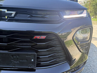 2023 Chevrolet TrailBlazer III, чёрный, 1602000 рублей, вид 4