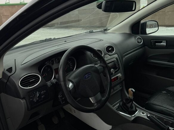2011 Ford Focus II Рестайлинг, чёрный, 580000 рублей - вид 7