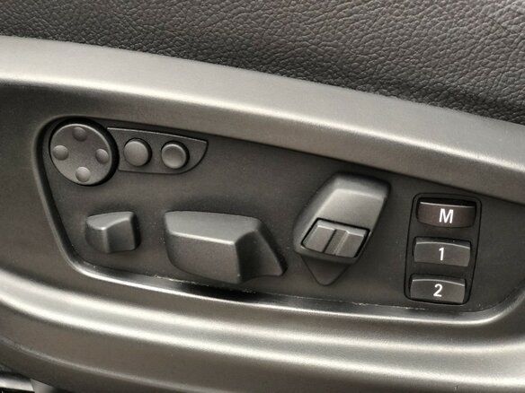 2013 BMW X5 50i II (E70) Рестайлинг, белый - вид 15
