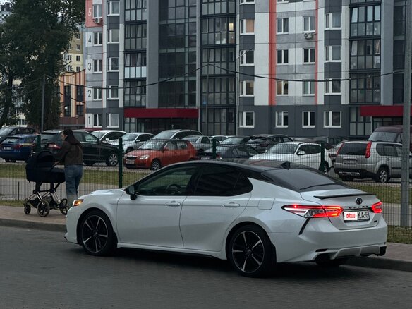 2020 Toyota Camry US Market VIII (XV70), белый, 3000000 рублей - вид 10