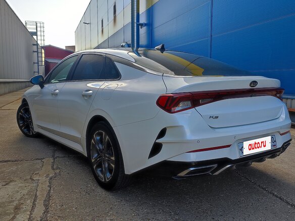 2020 Kia K5 III, белый, 2780000 рублей - вид 2