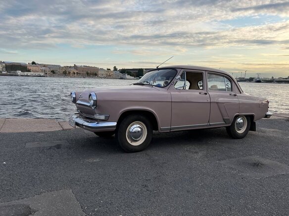1966 ГАЗ 21 «Волга» 21Р, розовый, 900000 рублей - вид 30