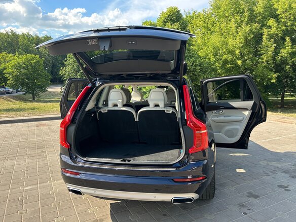 2018 Volvo XC90 II, синий, 3169111 рублей - вид 17