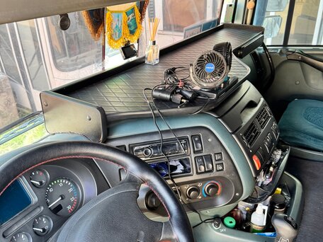 2004 DAF 95XF, белый, 2000000 рублей, вид 3