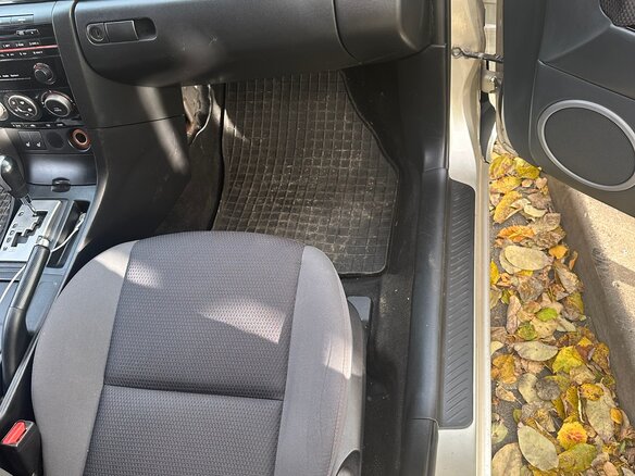 2008 Mazda 3 I (BK) Рестайлинг, серебристый, 560000 рублей - вид 10