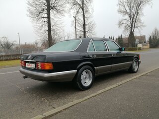 1990 Mercedes-Benz S-Класс 420 II (W126) Рестайлинг, чёрный, 1800000 рублей, вид 1