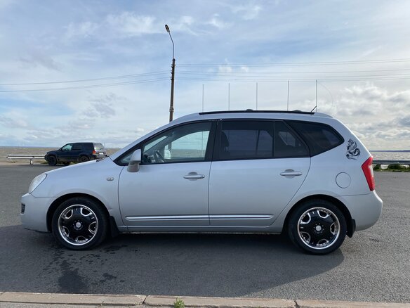 2007 Kia Carens II (UN), серебристый - вид 11