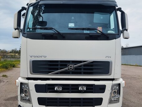2008 Volvo FH, белый, 3500000 рублей, вид 4