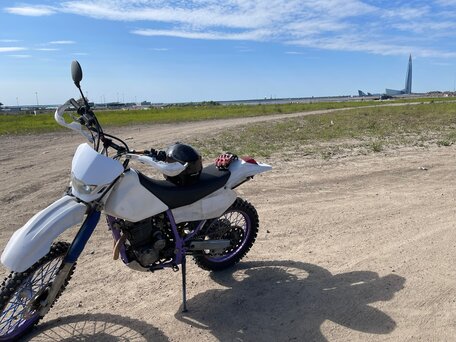 1995 Yamaha TT-R250, белый, 230000 рублей, вид 3
