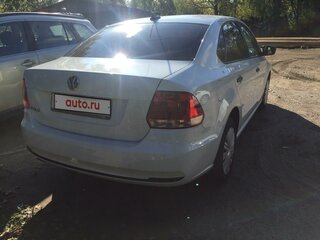 2017 Volkswagen Polo V Рестайлинг, белый, 1450000 рублей, вид 1