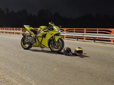 2002 Honda CBR 954RR Fireblade, жёлтый, 600000 рублей, вид 5