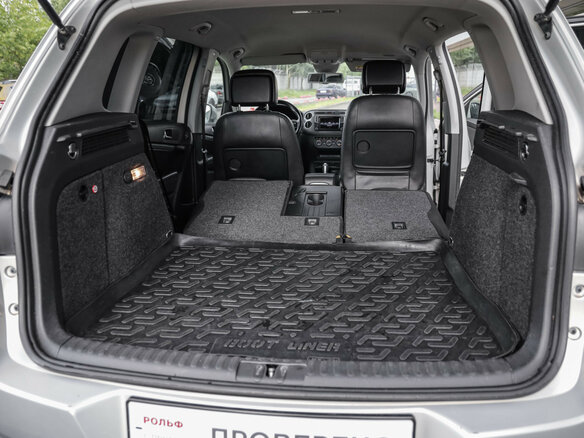 2016 Volkswagen Tiguan I Рестайлинг, серебристый - вид 27