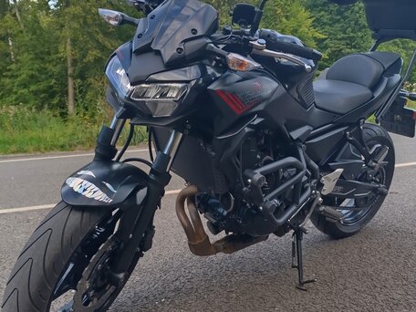 2021 Kawasaki Z 650, чёрный, 770000 рублей, вид 1