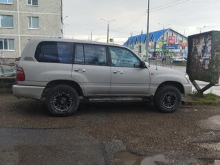 2001 Toyota Land Cruiser 105 100 Series, бежевый, 1400000 рублей, вид 3