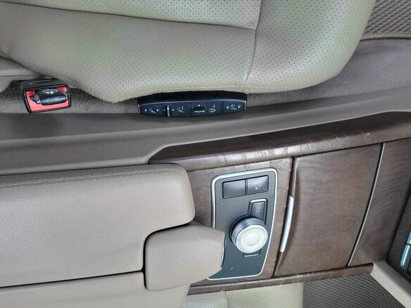 2011 Mercedes-Benz E-Класс 350 IV (W212, S212, C207), чёрный, 2000000 рублей - вид 15