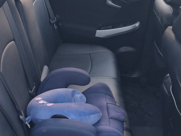 2012 Toyota Prius III Рестайлинг (XW30), белый, 1315000 рублей - вид 13