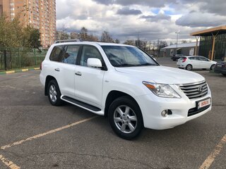 2011 Lexus LX 570 III, белый, 5000000 рублей, вид 3