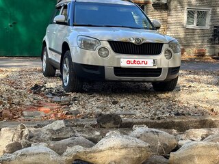 2012 Skoda Yeti I, белый, 1050000 рублей, вид 2