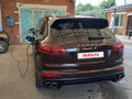 2015 Porsche Cayenne S E-Hybrid II Рестайлинг (958), коричневый, 4000000 рублей - вид 4