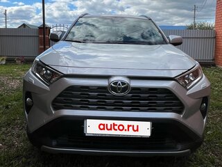 2021 Toyota RAV4 V (XA50), серебристый, 3500000 рублей, вид 2