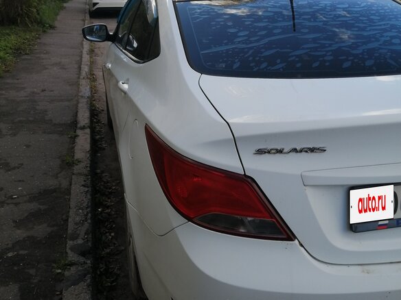2016 Hyundai Solaris I Рестайлинг, белый, 900000 рублей - вид 6