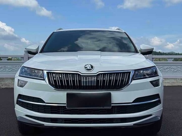 2022 Skoda Karoq I Рестайлинг, белый - вид 1