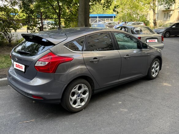 2013 Ford Focus III, серый, 850000 рублей - вид 3