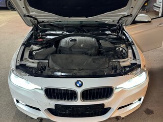 2016 BMW 3 серии 320i xDrive VI (F3x) Рестайлинг, белый, 2500000 рублей, вид 3