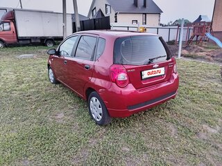2008 Chevrolet Aveo I Рестайлинг, красный, 400000 рублей, вид 3