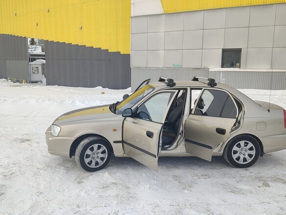 2007 Hyundai Accent ТагАЗ II, бежевый, 900000 рублей - вид 2