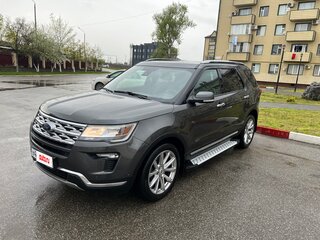 2018 Ford Explorer V Рестайлинг, серый, 3460000 рублей, вид 1