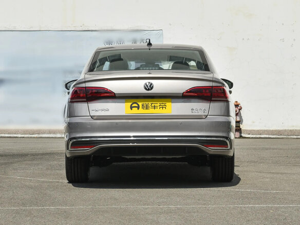 2025 Volkswagen Bora IV (China Market) Рестайлинг, коричневый, 2215000 рублей - вид 1