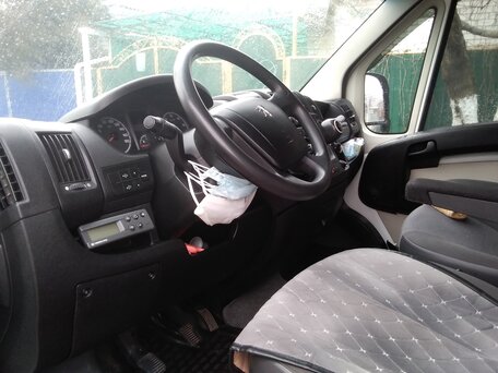2014 Peugeot Boxer, белый, 2000000 рублей, вид 4