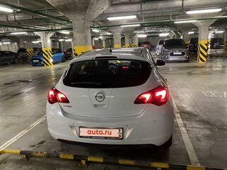 2010 Opel Astra J, белый, 820000 рублей, вид 5