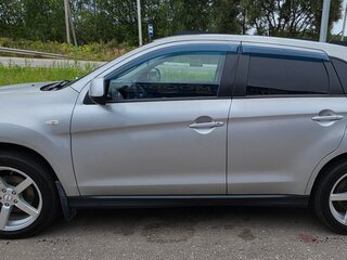 2014 Mitsubishi ASX I Рестайлинг, серебристый, 700000 рублей, вид 2