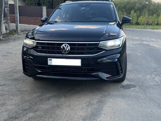 2022 Volkswagen Tiguan Allspace II Рестайлинг, чёрный, 2861889 рублей, вид 2