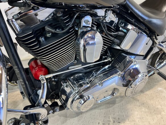 2000 Harley-Davidson Springer Softail, чёрный - вид 21