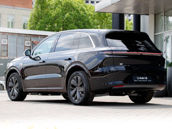 2025 Li Auto (Lixiang) L6 I, чёрный - вид 4