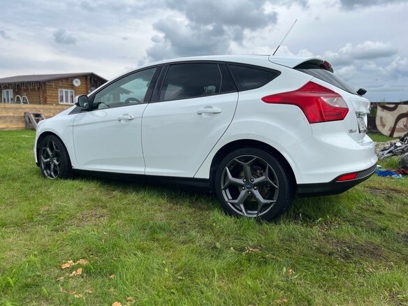2012 Ford Focus III, белый, 720000 рублей - вид 4