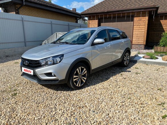 2022 Lada (ВАЗ) Vesta SW Cross I, серый, 930000 рублей