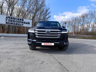 2021 Toyota Land Cruiser 300 Series, чёрный, 11900000 рублей, вид 2