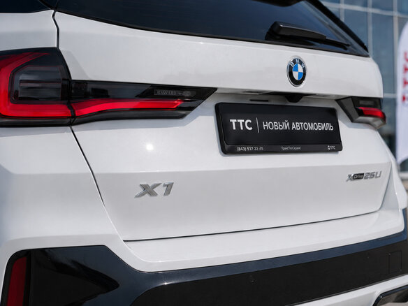 2026 BMW X1 Long 25Li xDrive III (U11/U12), белый, 6100000 рублей - вид 10