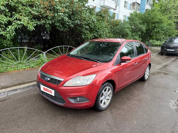 2008 Ford Focus II Рестайлинг, красный, 460000 рублей