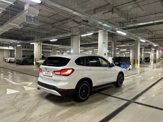 2020 BMW X1 25e xDrive II (F48) Рестайлинг, белый, 2690000 рублей, вид 4